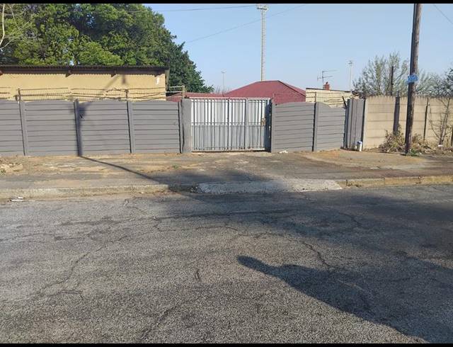 13 BEDROOM HOUSE FOR SALE IN PRIMROSE